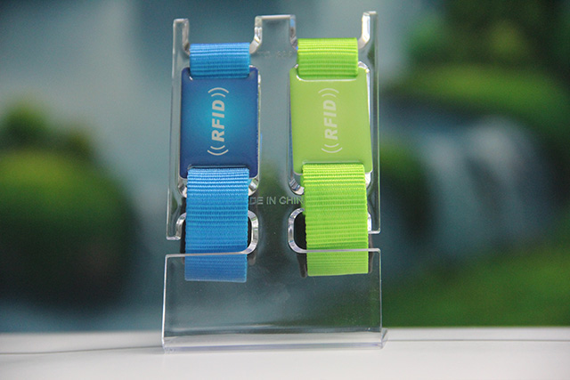 ic腕带儿童牙胶究竟怎样选，，，，，，，质量评判方法有哪些？？？？？？