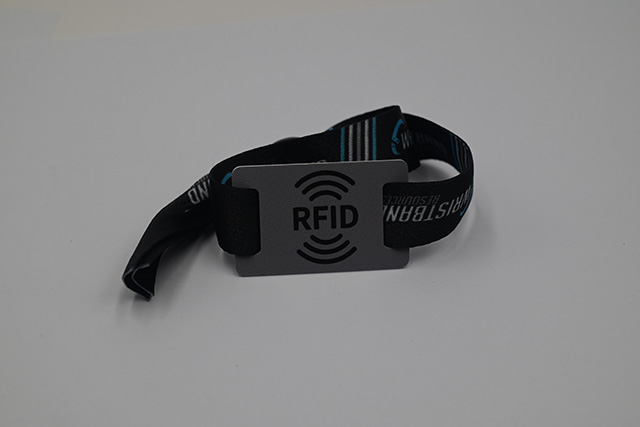 pp电子游戏为医院提供感应式IC医院就诊卡，，，利益多