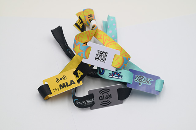 海？？？？谑泄籔VC卡实现24小时全天候自助充值