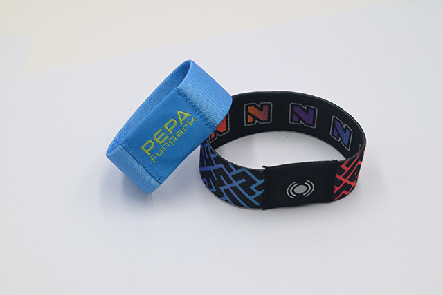 公交一卡通“卡”在哪儿？？？？？？？