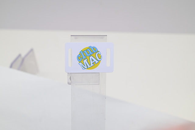 磨砂卡和哑面卡有什么区别？？？？？？？